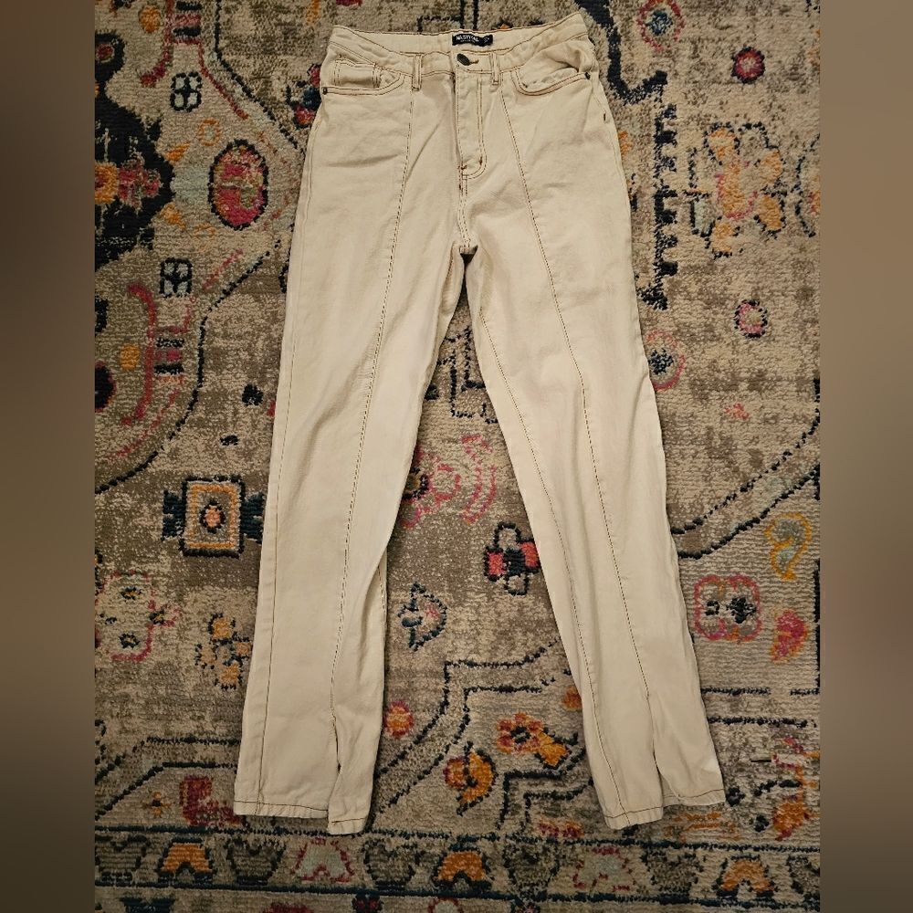 Nasty gal jeans with front slits sz 4 with 31" inseam
